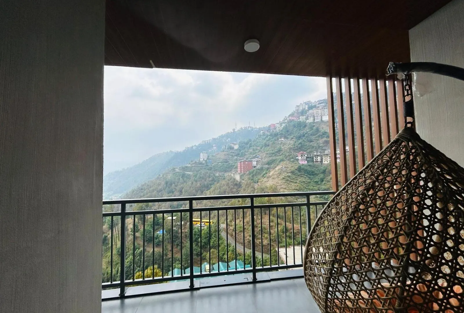 White Breeze 3Bhk Flexigo Stays Shimla Indien
