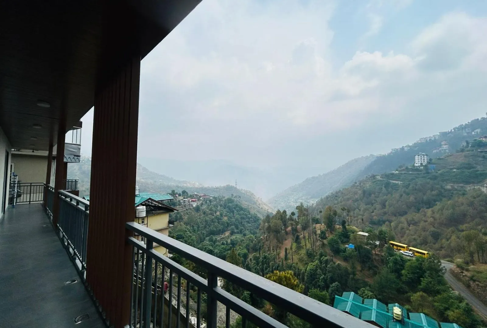 White Breeze 3Bhk Flexigo Stays Shimla 0*,  India