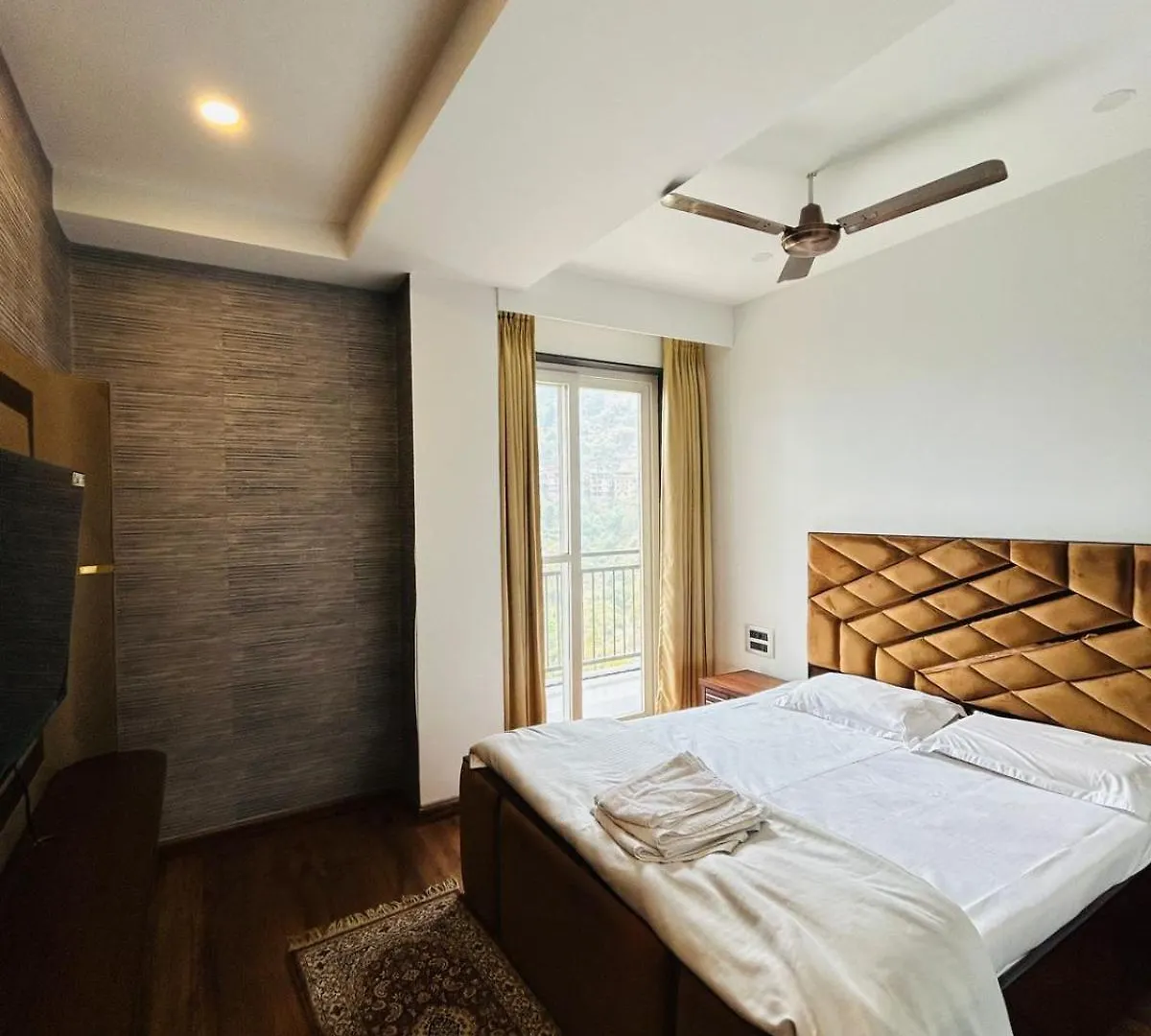 Villa White Breeze 3Bhk Flexigo Stays Shimla India